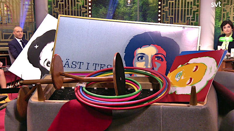 Image of the prize up for grabs in this episode: some of the props and set decorations from some of the previous series. Image of the prize up for grabs in this episode: some of the props and set decorations from some of the previous series.