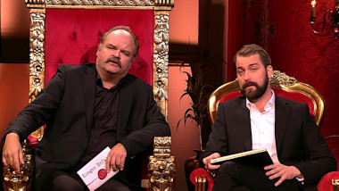 Cover image for the Norwegian show Kongen Befaler, showing the current hosts of the show, Atle Antonsen and Olli Wermskog.