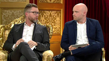 Cover image for the Danish show Stormester, showing the hosts of the show, Lasse Rimmer and Mark Le Fêvre.